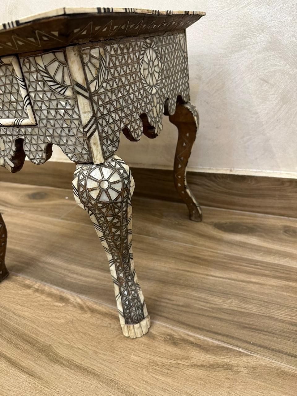 Antique Syrian Pedestal Table In Marquetry Inlaid With Mother-of-pearl C1900