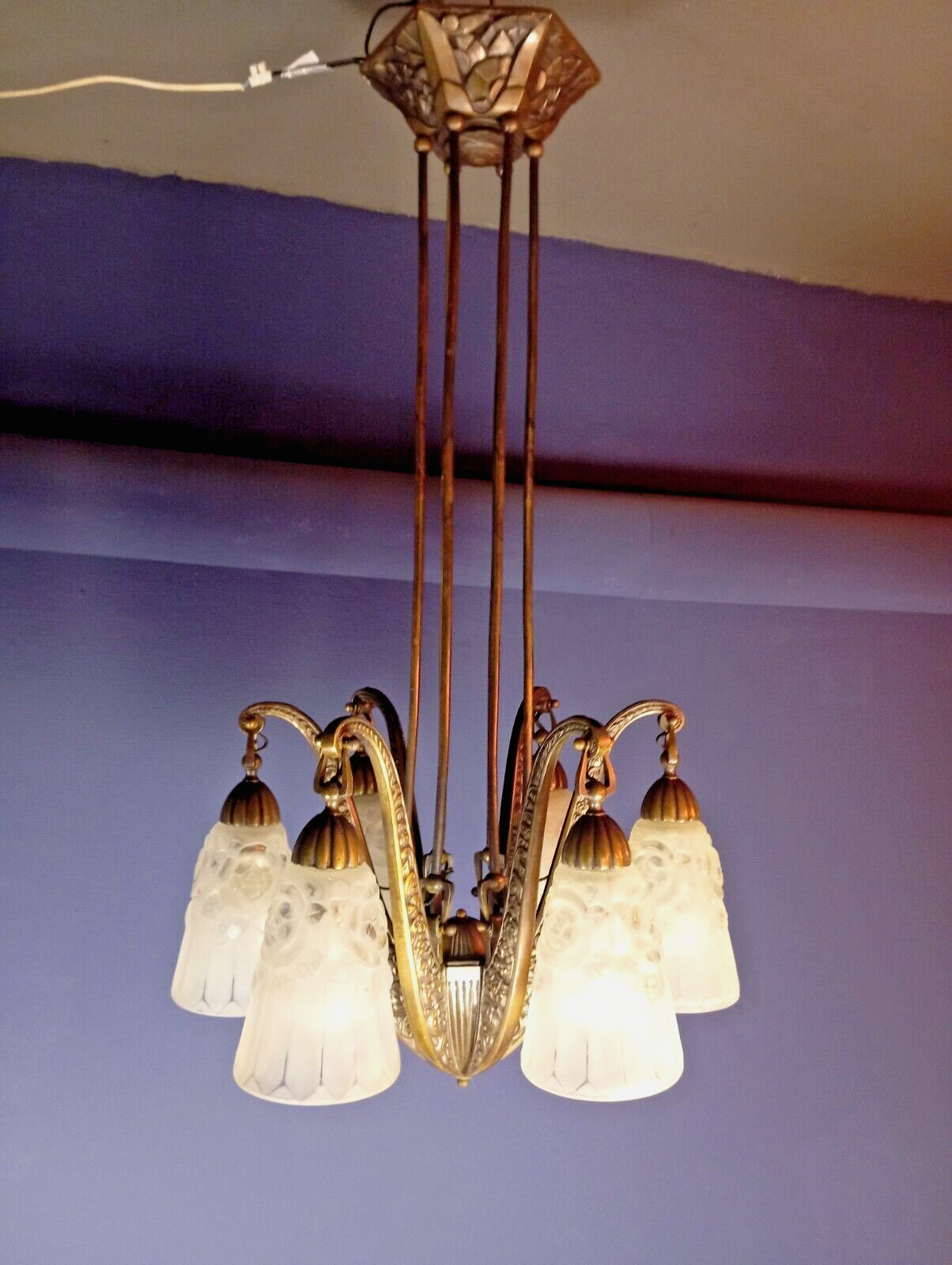 Original,- french ” Art Deco ” ceiling – lamp – sidned ” Degue ” – 1920/30