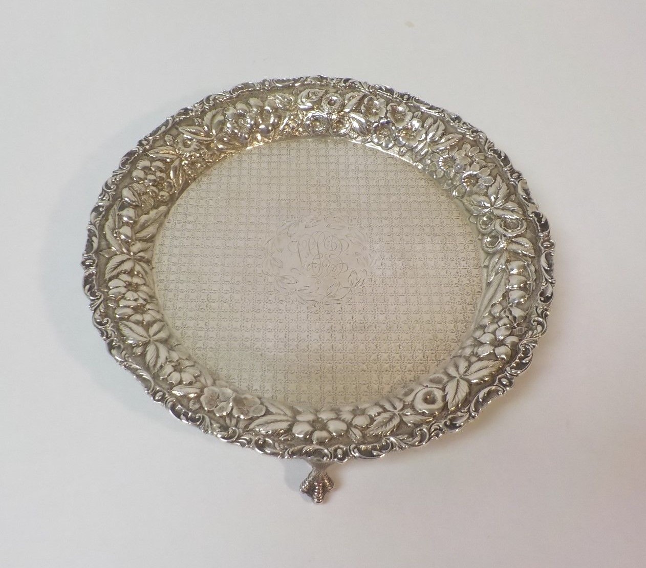 Baltimore Sterling Silver REPOUSSE 8″ Footed Tray, c. 1900, 310 grams