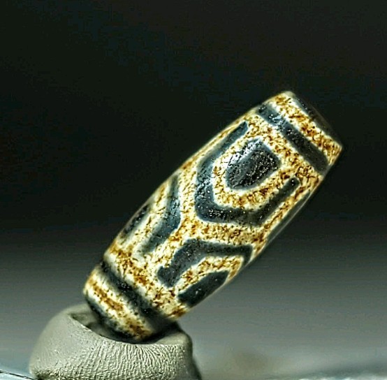 Rate Pre-1800s Indo) Tibetan Old Agate 6 Eye Lotus Motif Dzi Bead 14*39mm