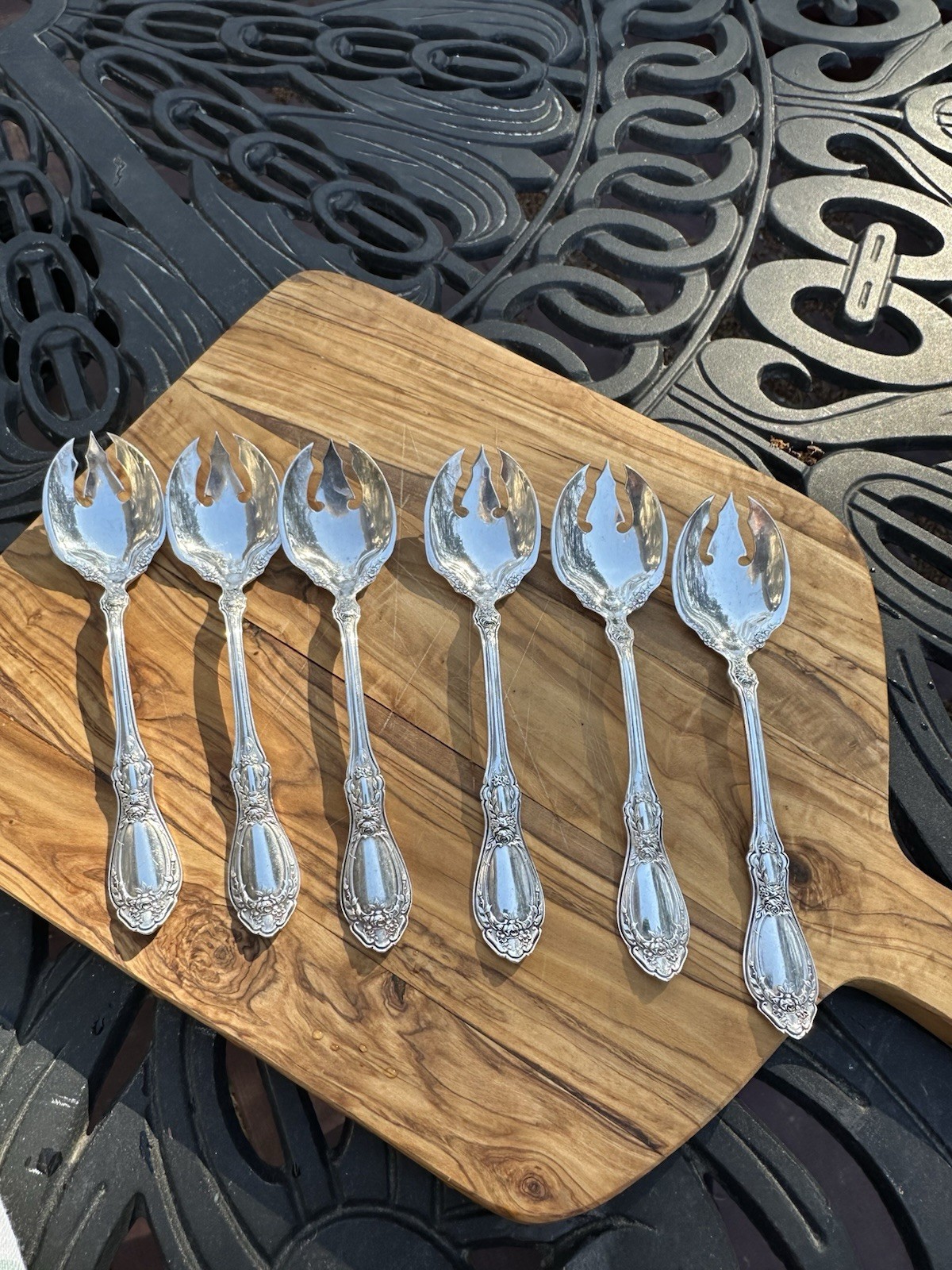 1847 Rogers “Sharon” Silverplate Ice Cream Fork Set – Flatware Lot of 6 -BUY NOW