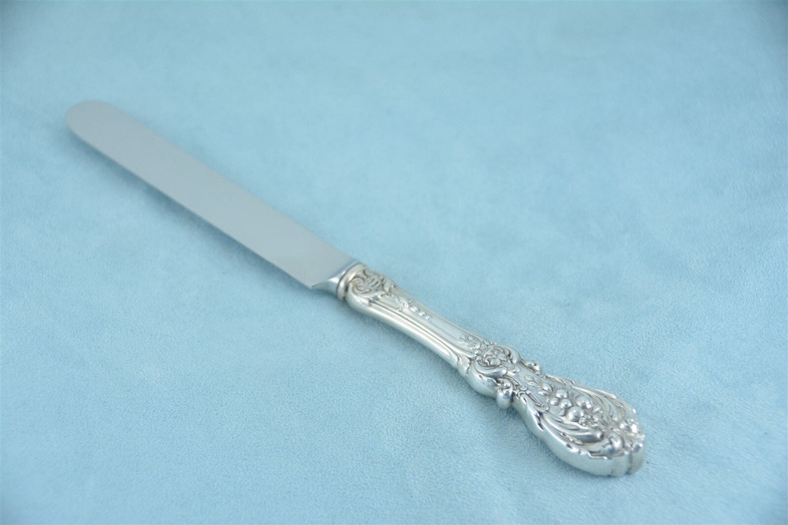 Reed & Barton Francis I Sterling 7-1/8″ New French Blade Youth Knife No Monogram