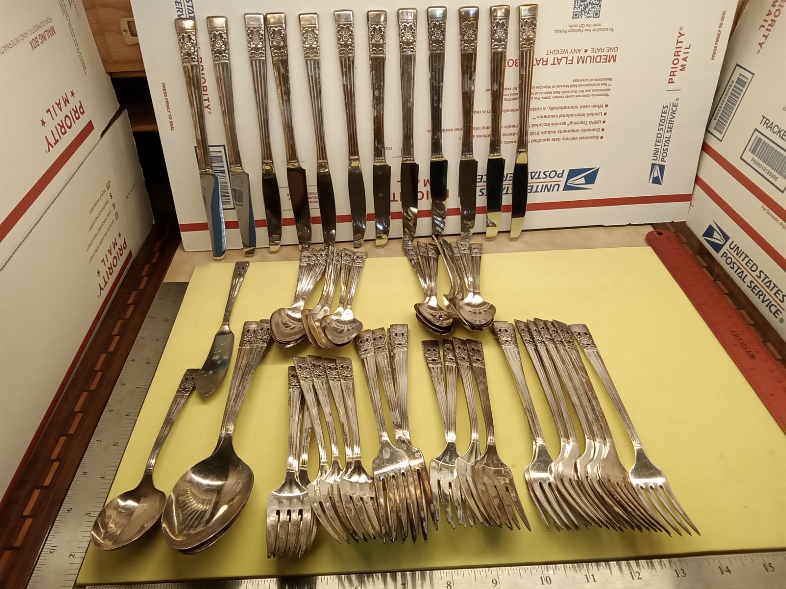 56 Pc Vintage 1936 Coronation Oneida Community Plate Silverware Set