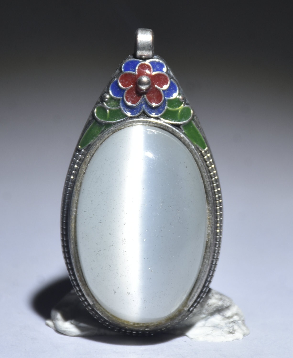 1.8″ Rare Old Chinese Silver Inlay White Gem Flower Amulet Pendant