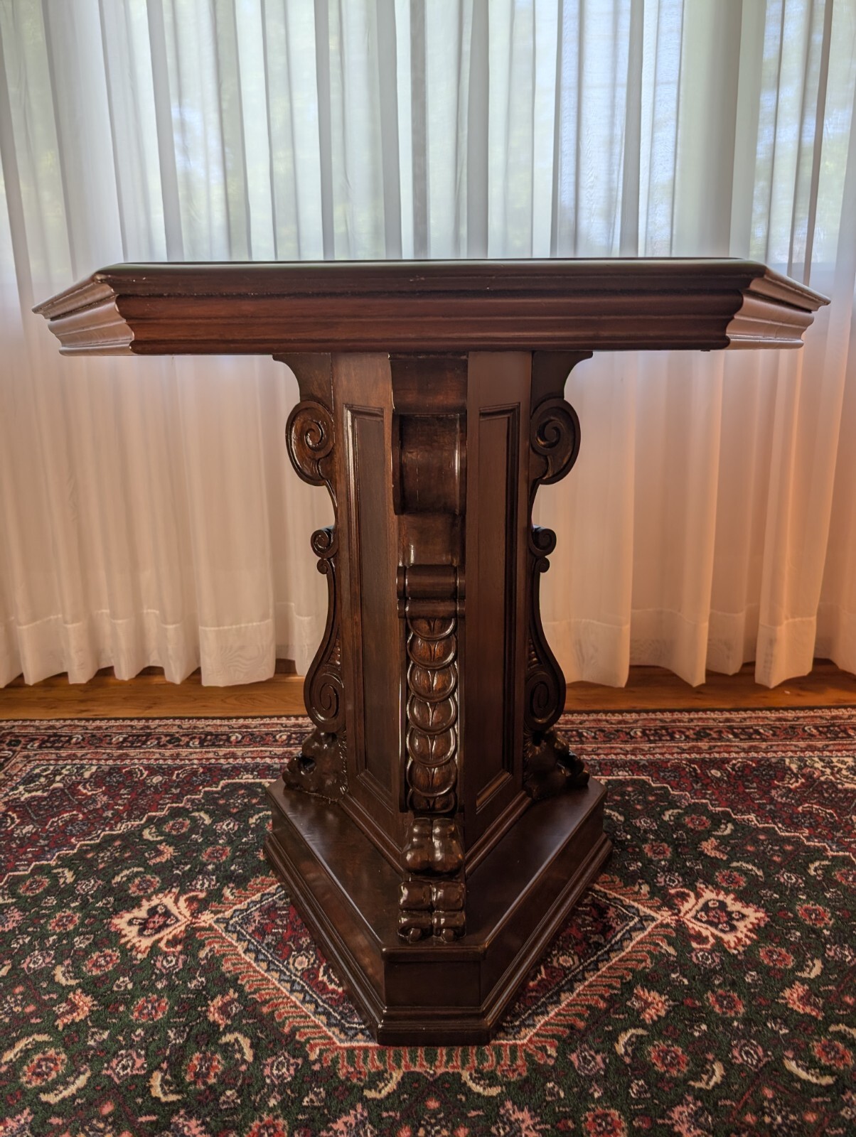 DRAGON SCALES! Fine 19th c American Renaissance Carved Walnut Pedestal Table 35″