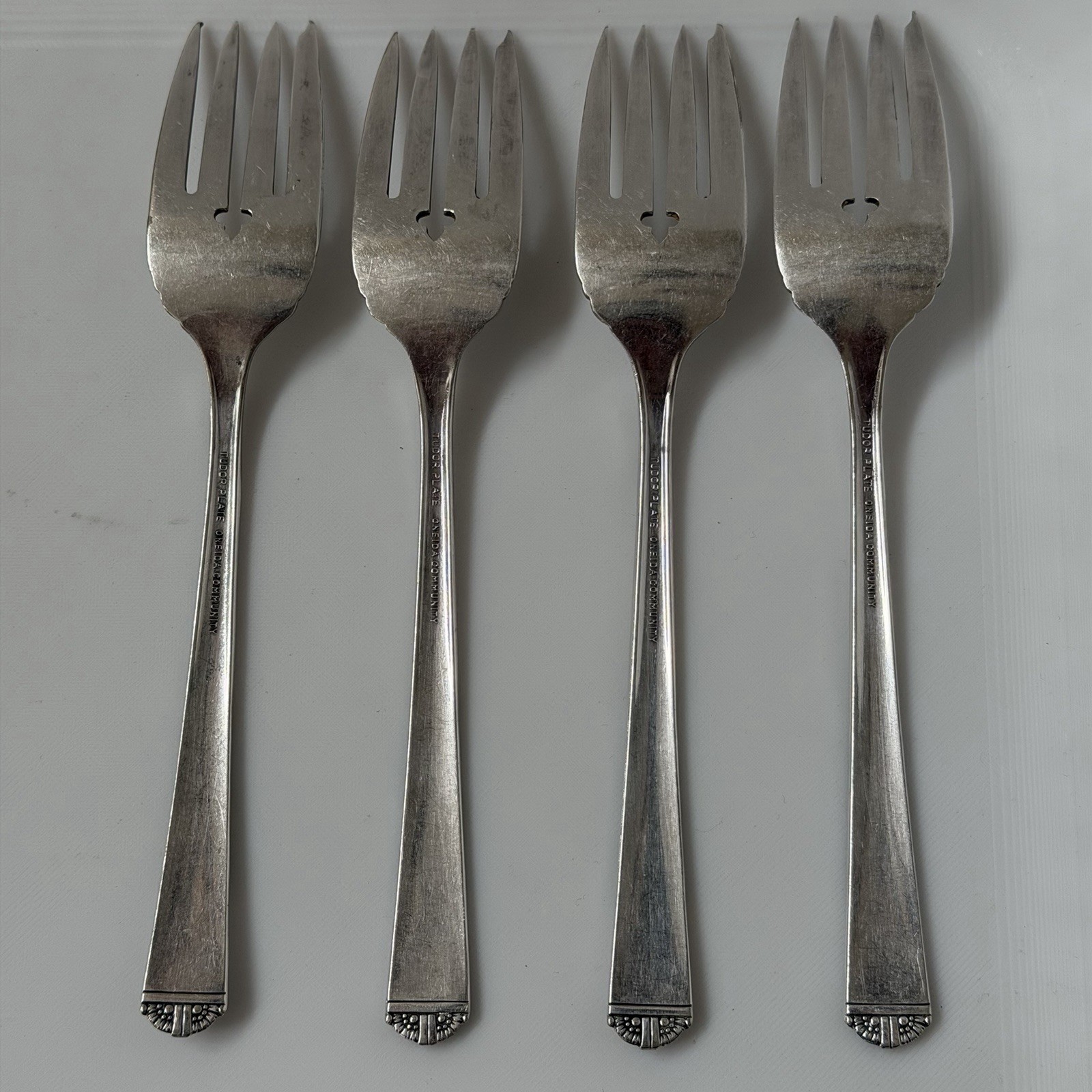 4pc Oneida Royal York Silverplate Salad Fork 6 1/2” Tudor Community 1937