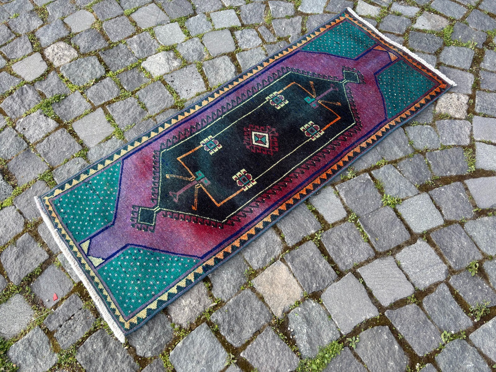 Turkish Small ug, Vintage rug, Handmade wool rug, Entryway rug 1,5 x 3,8 ft