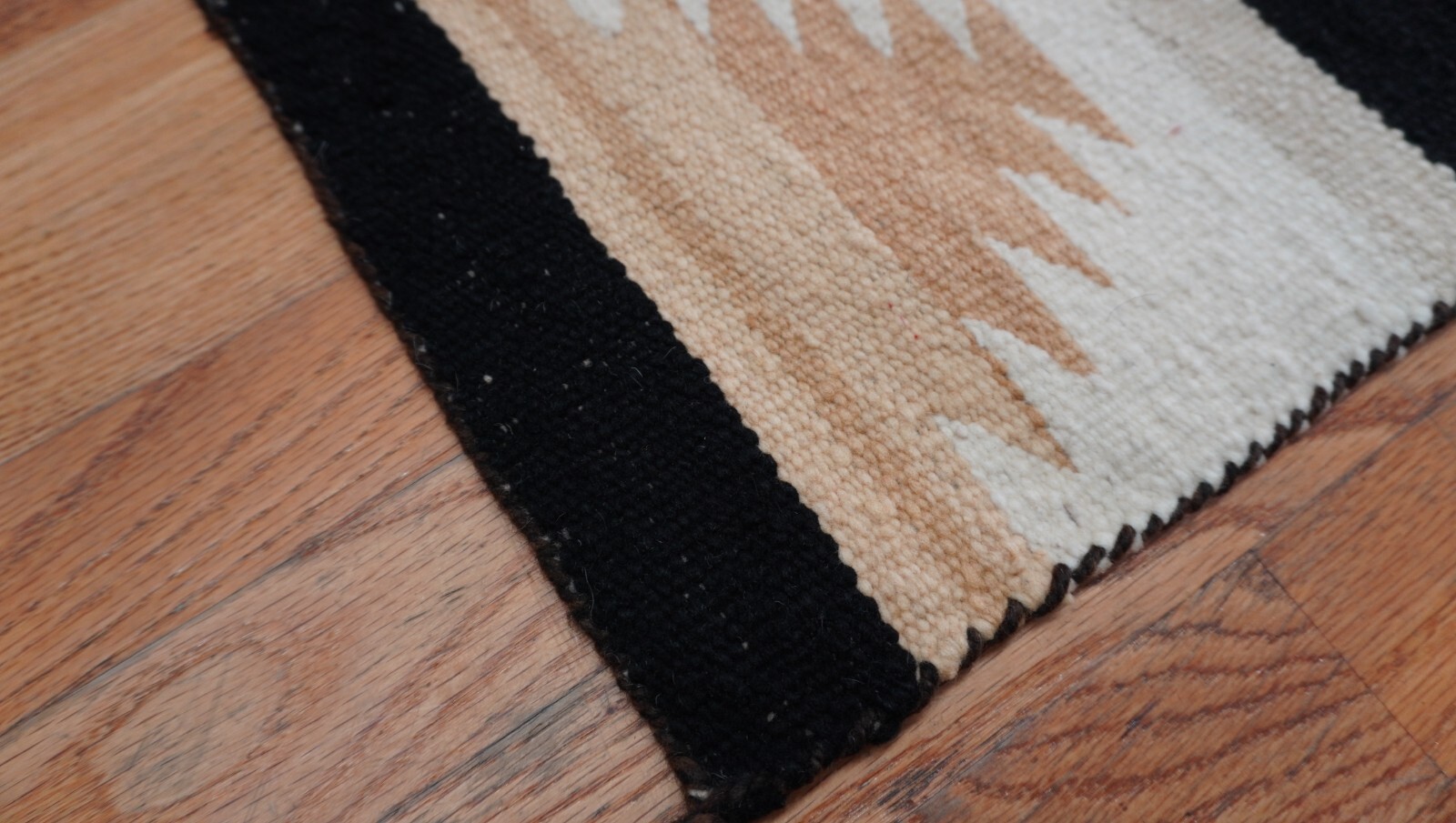 Antique American Navajo 100% Wool Hand Woven Rug 2’10” x 4’3″