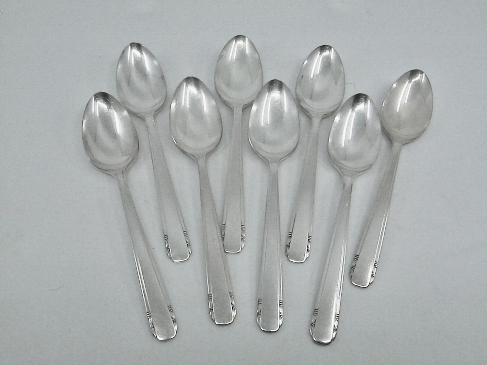 8 Pcs Oneida Community Elaine Teaspoons Spoons Tudor Silverplate Flatware 6 Inch