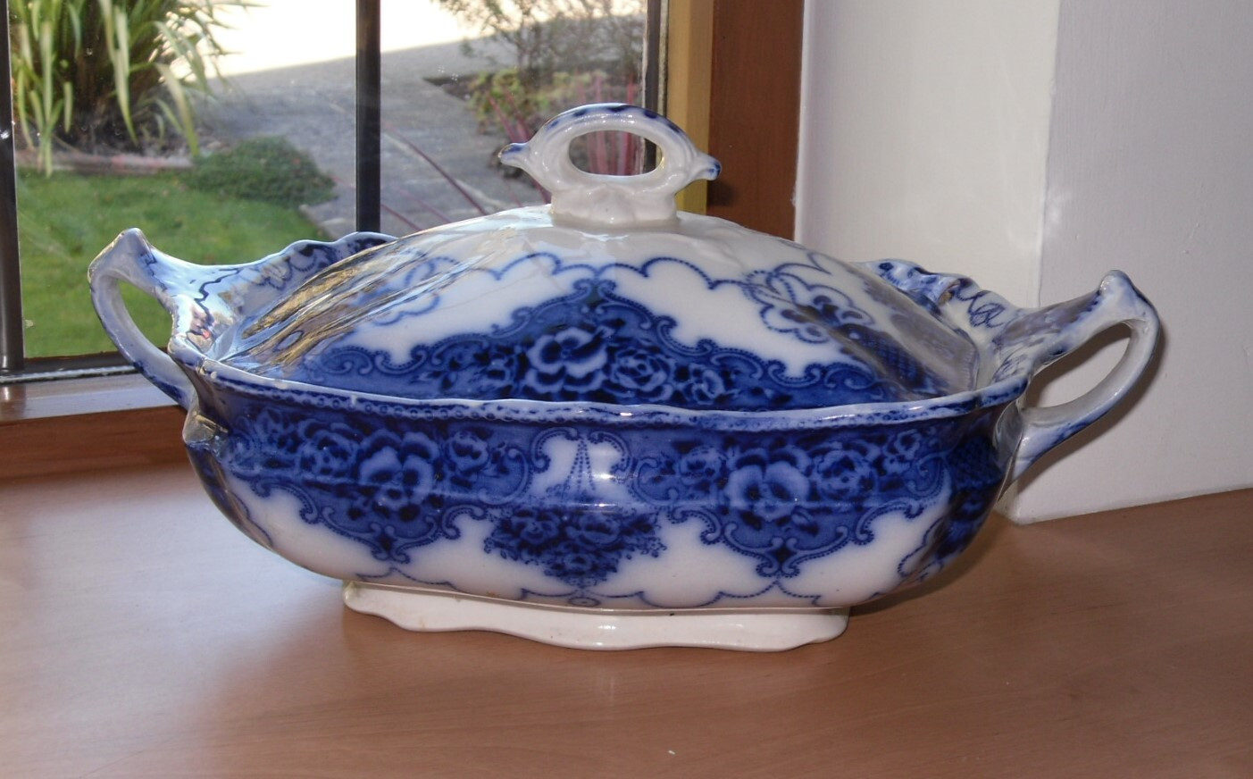 Antique Lonsdale Flow Blue Handled Serving Dish 31 cm Handle to Handle