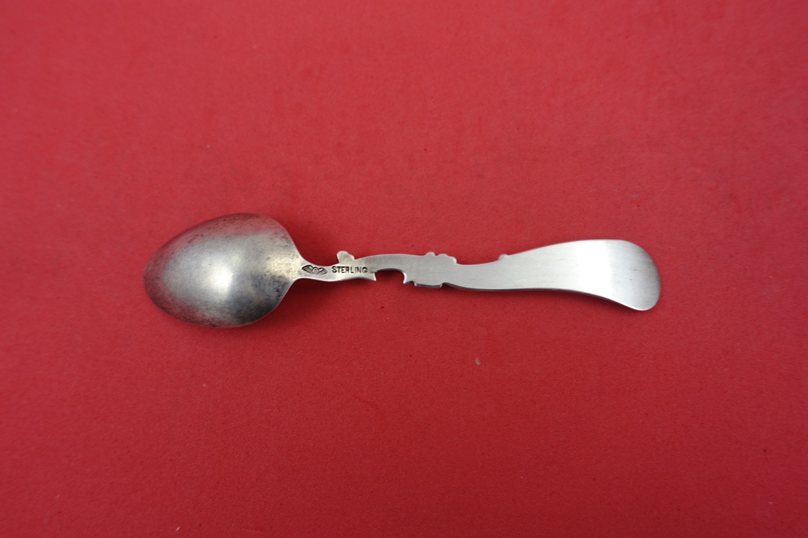 Pattern Unknown by Shiebler Sterling Demitasse Spoon Souvenir w/ snake 4 1/4″
