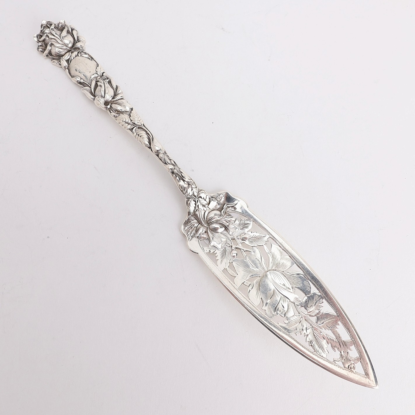Bridal Rose (1903) by Alvin Sterling Silver 9 1/8″ Jelly Cake Server 2.49ozt