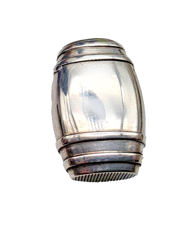 SUPERB RARE ANTIQUE STERLING SILVER BARREL SHAPE VESTA CASE LONDON 1879