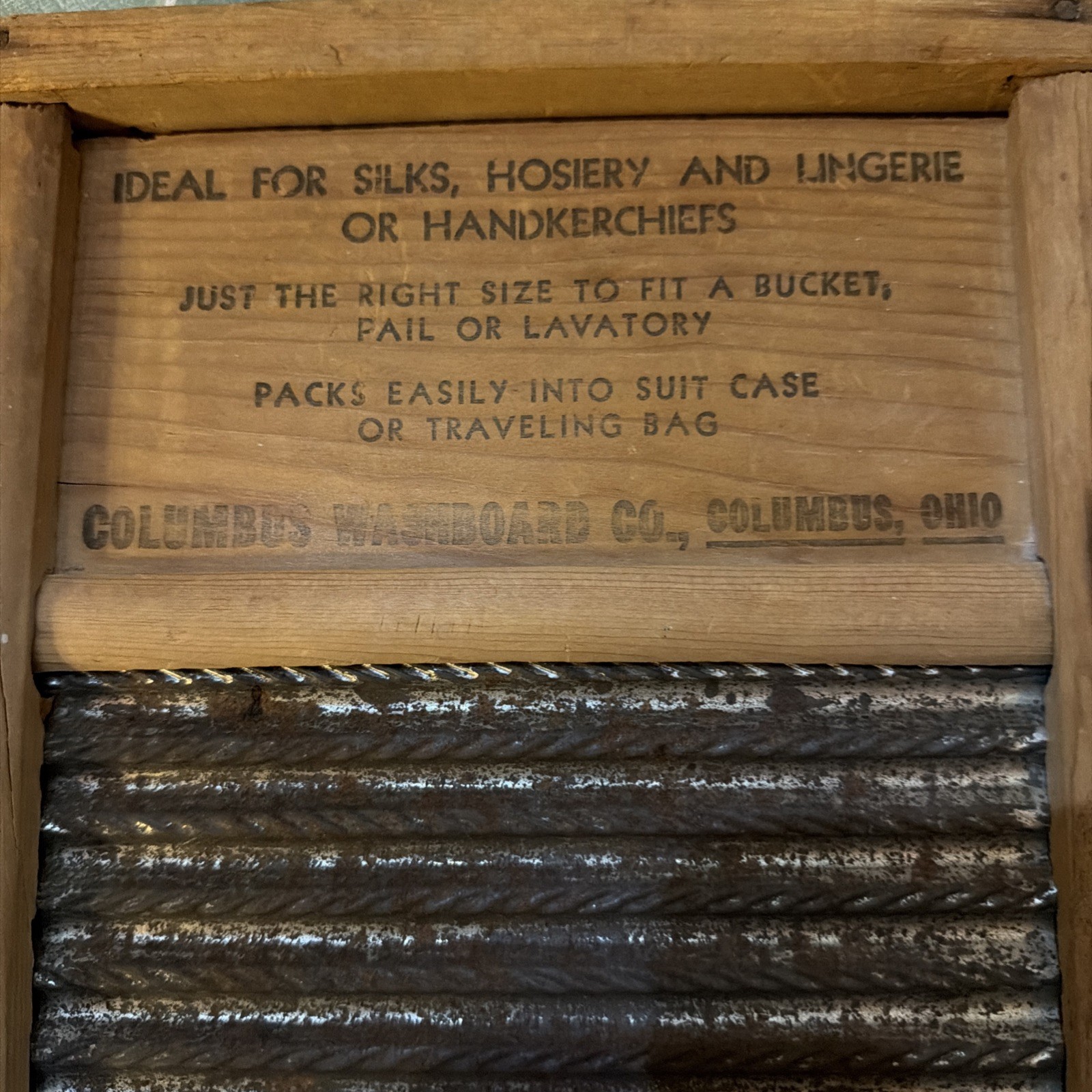 Columbia Washboard Co. Dubl Handi Metal and Wood 18 Inch Washboard Vintage