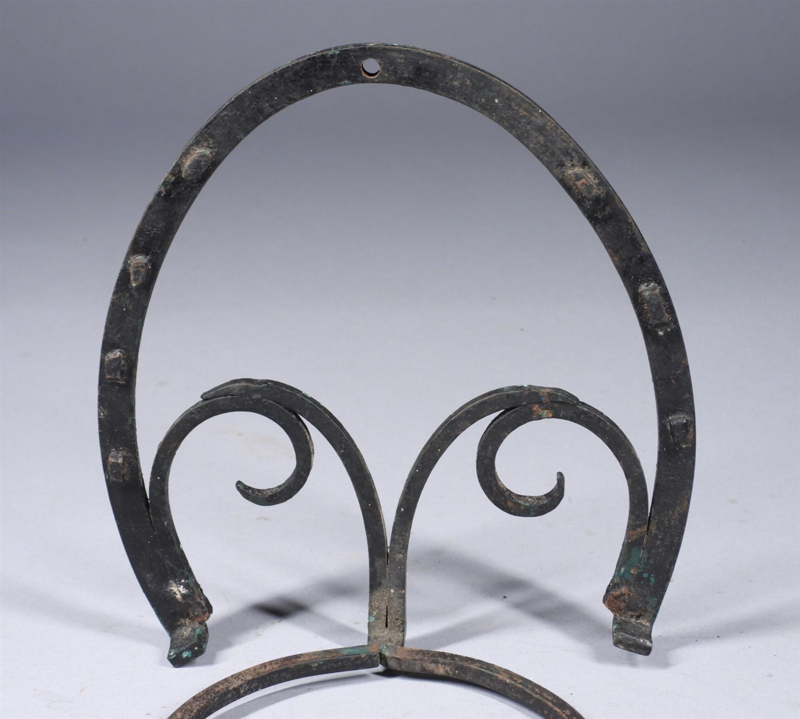 Vintage Wrought Iron Blacksmith Made Horseshoe Flower Pot Holder for 5.5″ Pot