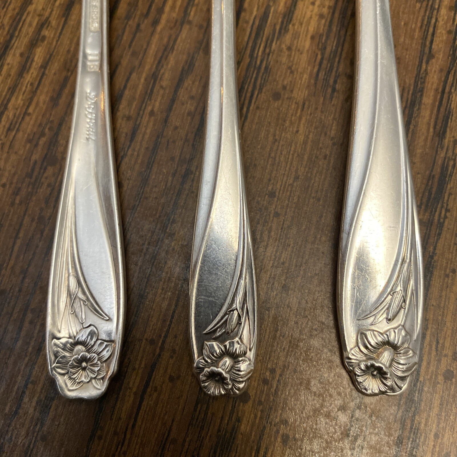 1847 Rogers Bros Silverware Plated Daffodil Soup Spoon Tablespoon Butter Knife