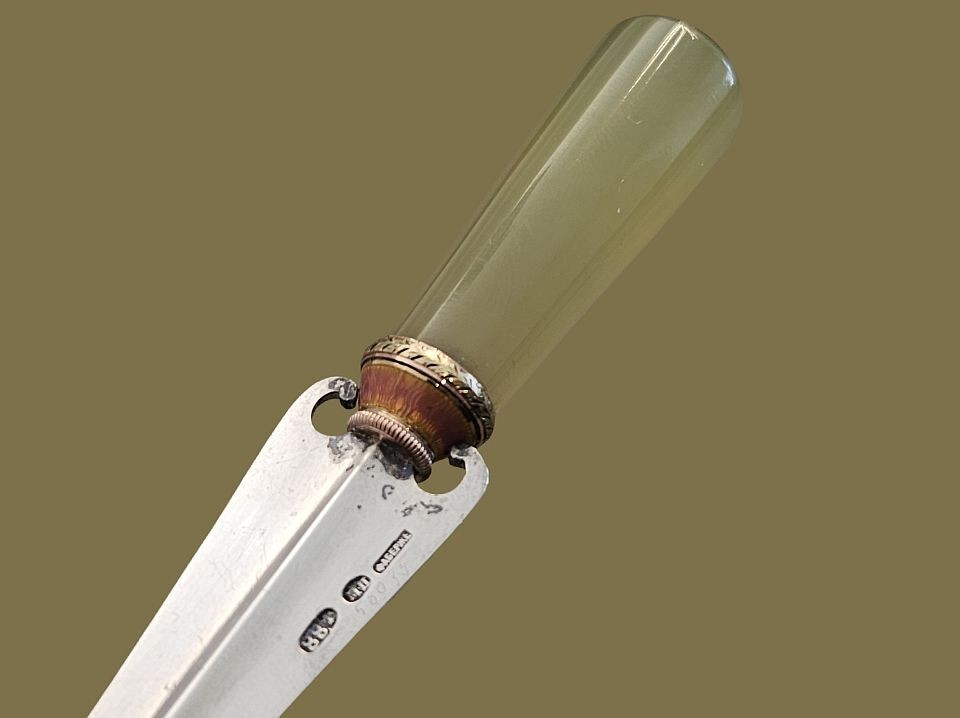 Karl FABERGÉ / Michael PERCHIN Gold – Enamel Silver / Bowenite – Letter Opener