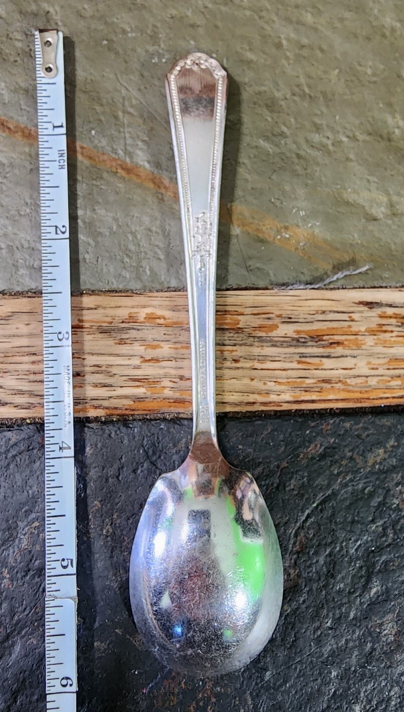 👌HOLMES & EDWARDS c1925 ROMANCE PATTERN SILVERPLATED SUGAR SPOON 🍚