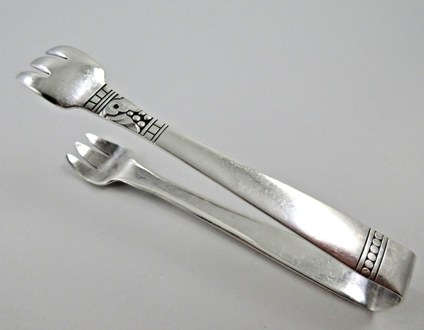 Oneida Community FOREVER Sugar Tongs Silverplate Flatware