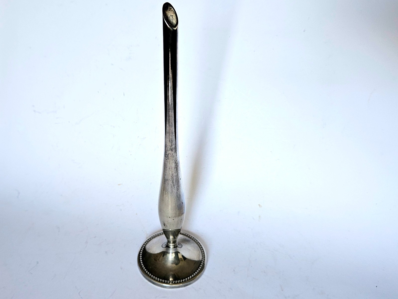 M&R silver plate rose bud vase weight 180g 22×6 cm c1930-40 in good condition