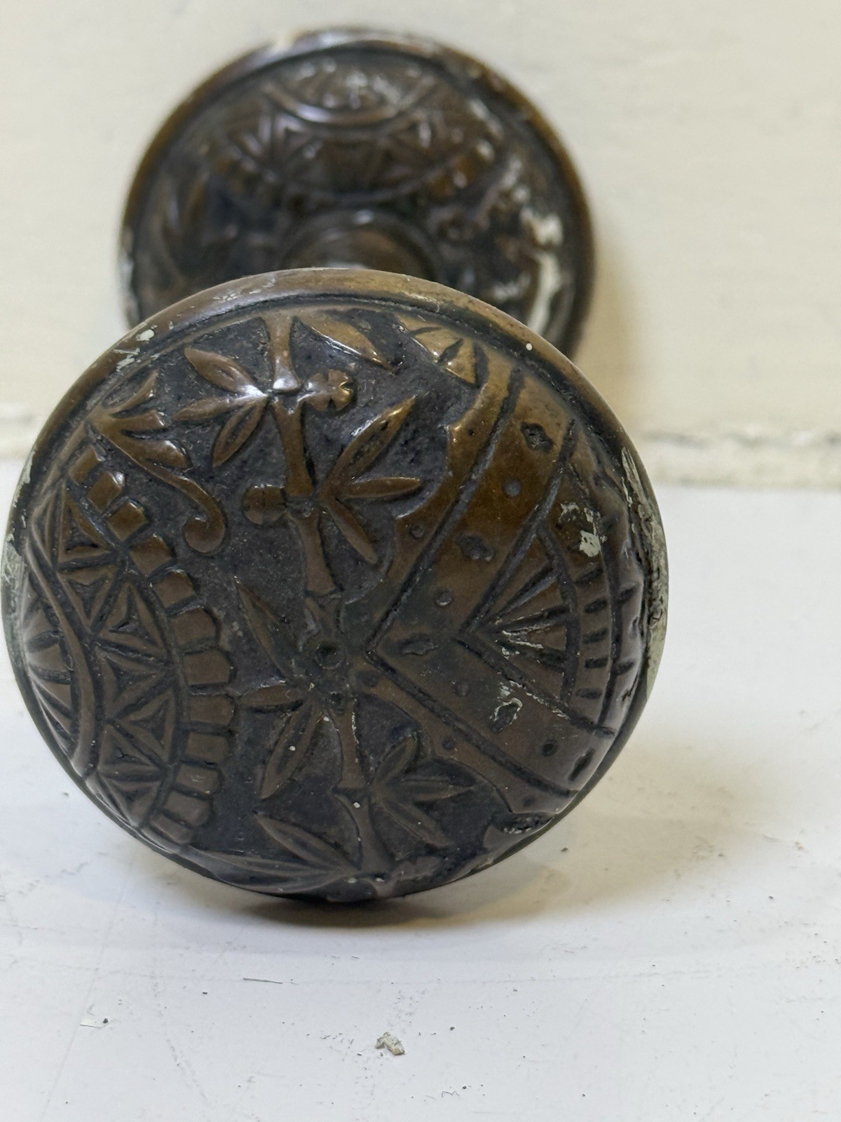 Ornate VICTORIAN EASTLAKE BRASS DOOR KNOBS SET