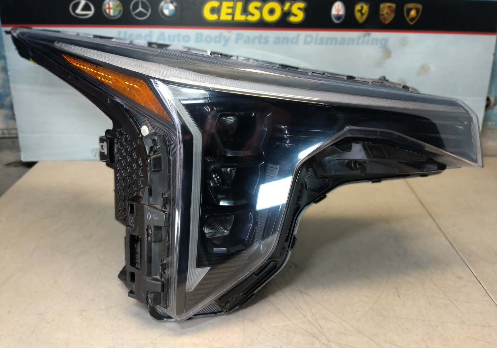 2025 2026 KIA K4 HEADLIGHT OEM LH RIGHT PASSENGER SIDE LED REFLECTOR