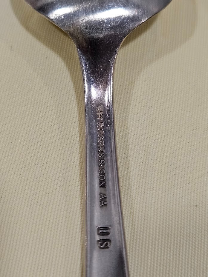 WM Rogers & Son 1932 Friendship pattern silver plated spoons set of 2 Vintage