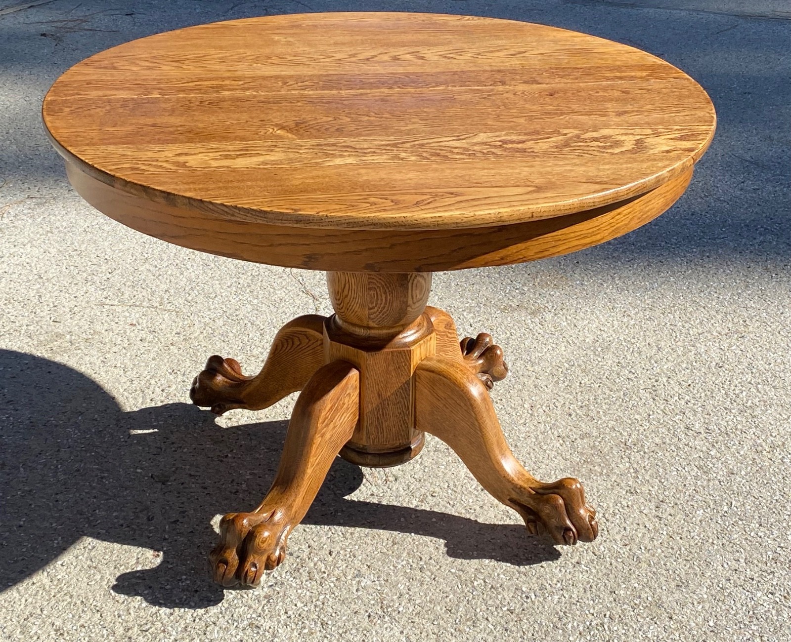 Antique Round Tiger Oak Lion Claw Foot Table 42″ W x 29.5”H