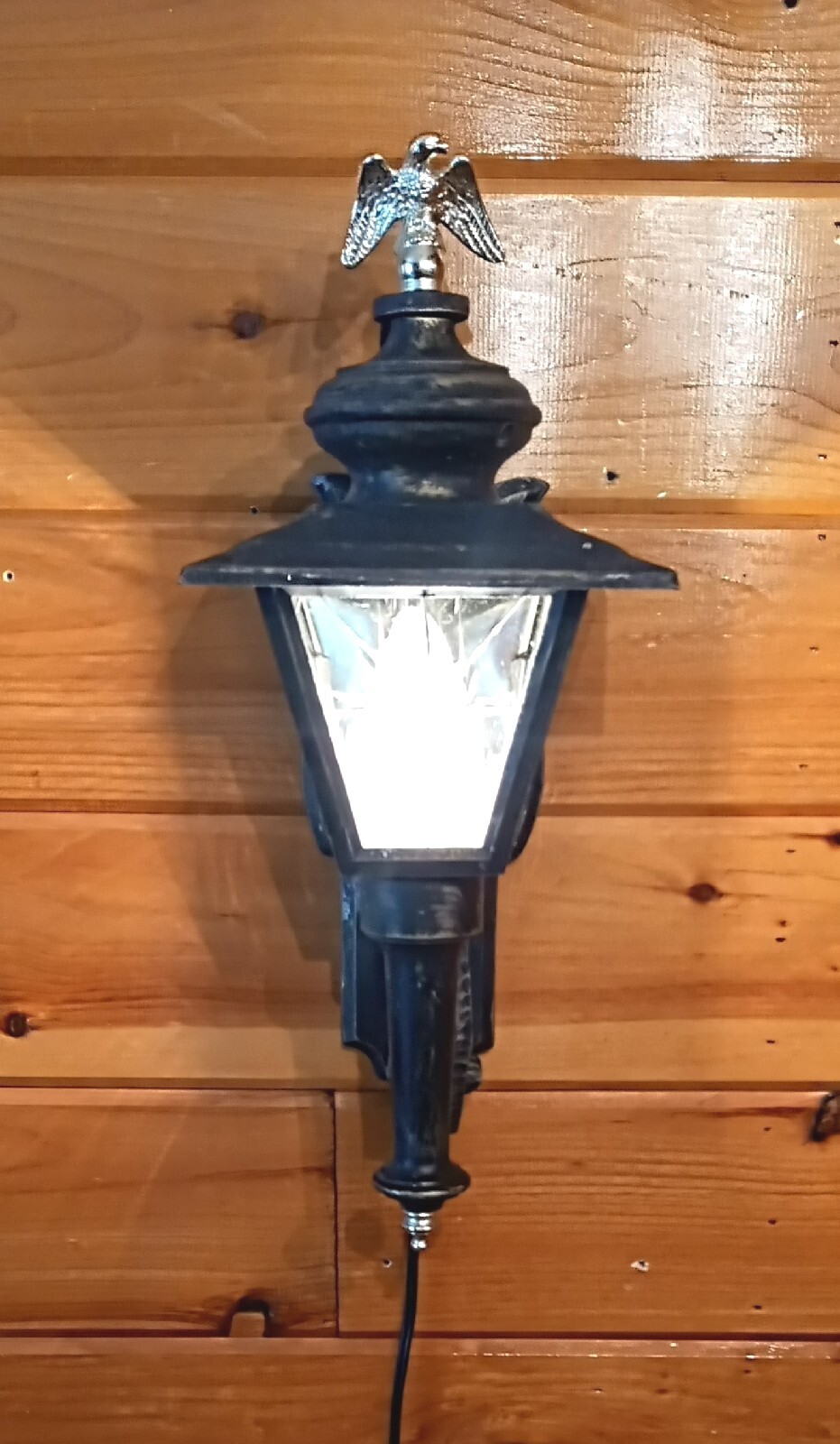 Vintage Wall Mount Victorian Rustic Lantern Electric Light Sconce Eagle Topper