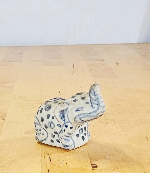 15th c. Vietnamese Blue & White Porcelain Elephant Water Dropper Antique 3”