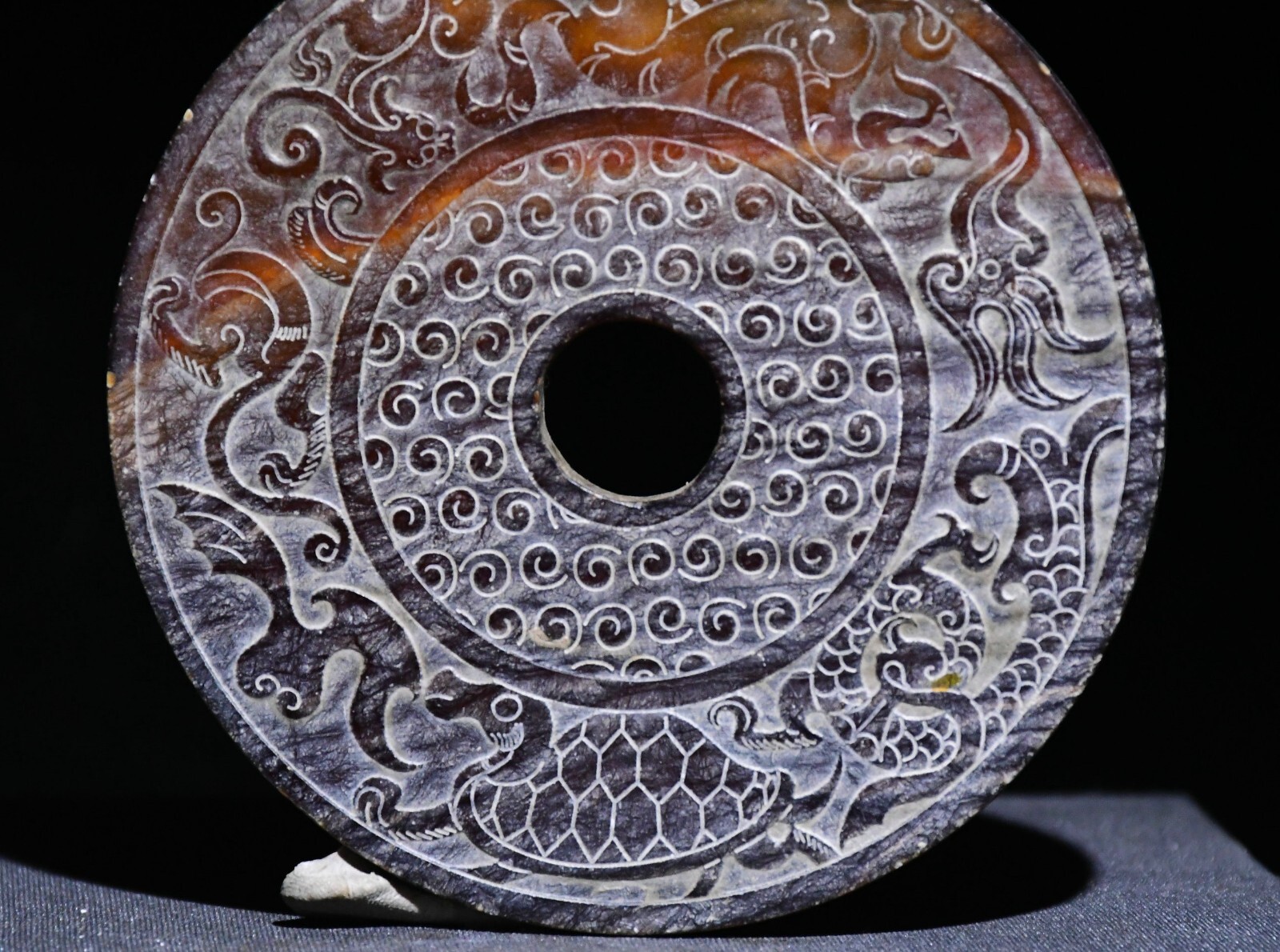 9CM Old Han Dynasty Natural Hetian Jade Carved Beast Animal Pattern Yubi Jade-bi