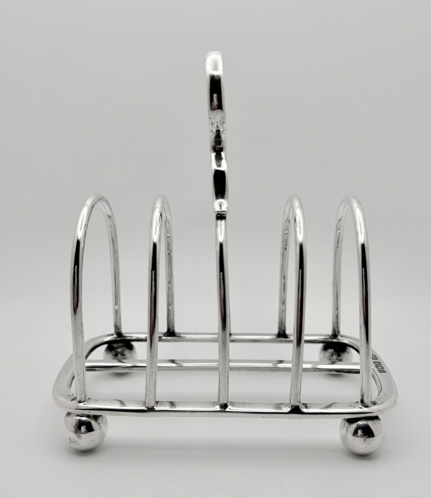 Sterling Silver Toast Rack with Handle, Goldsmiths & Silversmiths Sheffield 1923