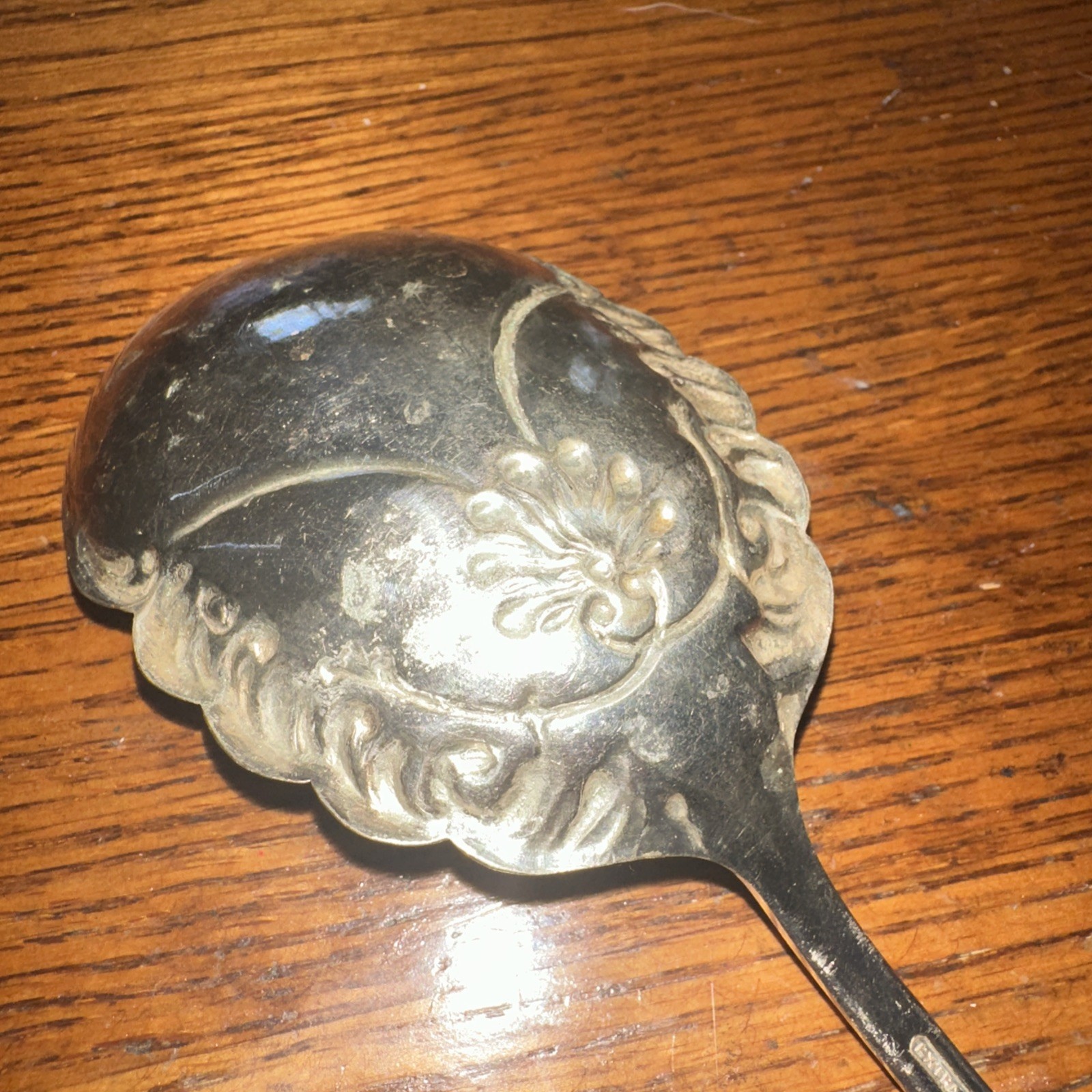 Beaded Oneida Pattern Niagara Falls Silver Co. Extra Played Serving Spoon