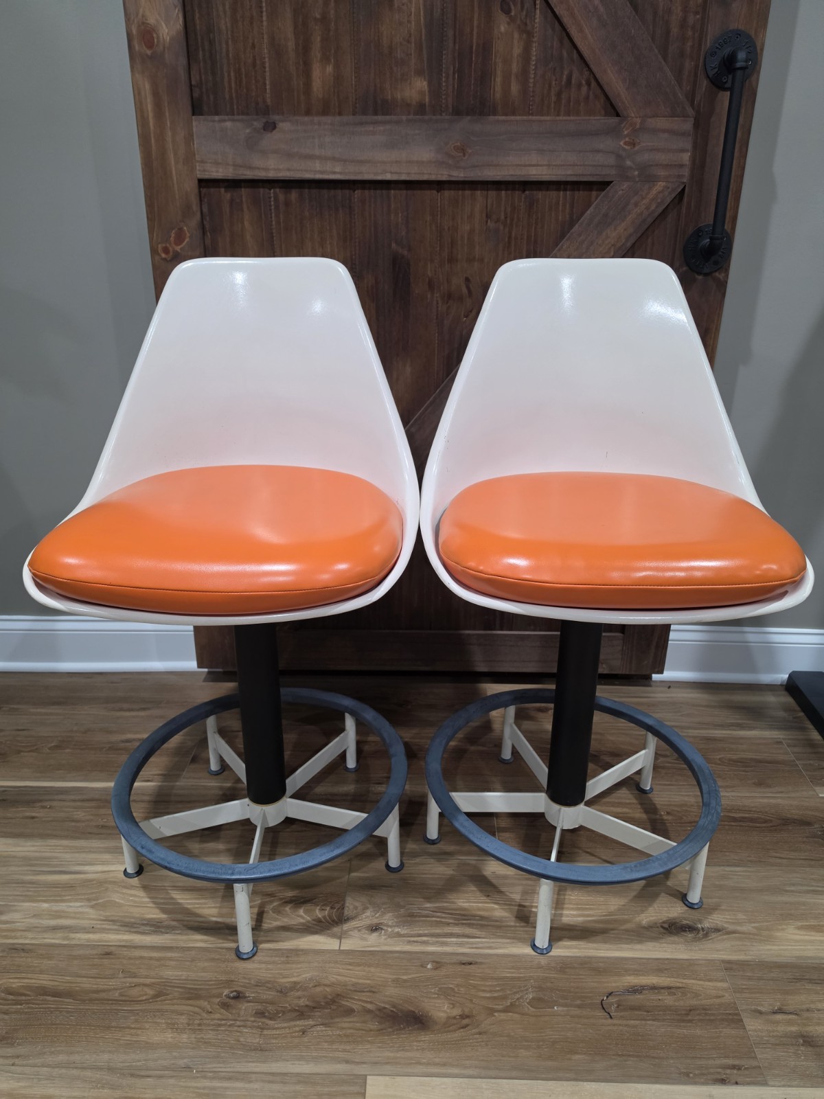Pair Mid Century Barstools Saarinen Style made Burke Tulip Chairs 2 MCM Chairs