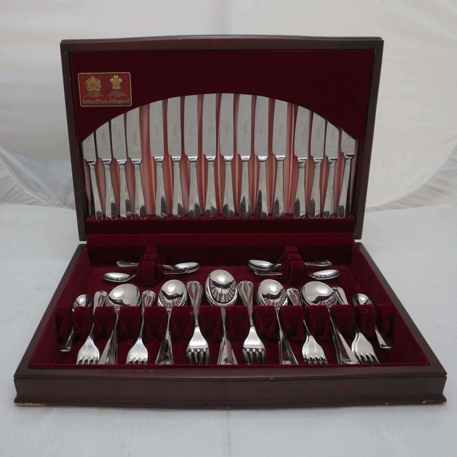 RATTAIL Design Arthur Price Sheffield Stainless 58 Piece Canteen of Cutlery Set