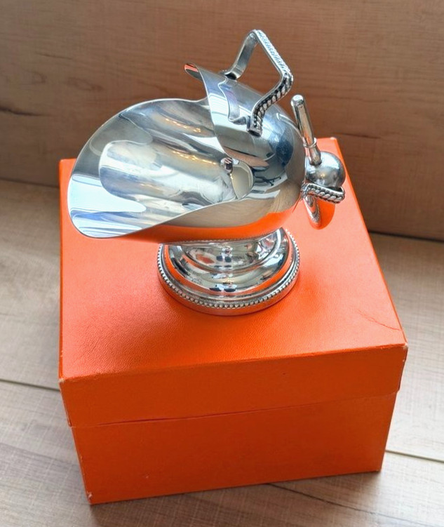Vintage Cooper Brothers Sheffield Silver Plate Sugar Scuttle w/ Scoop & Org. Box