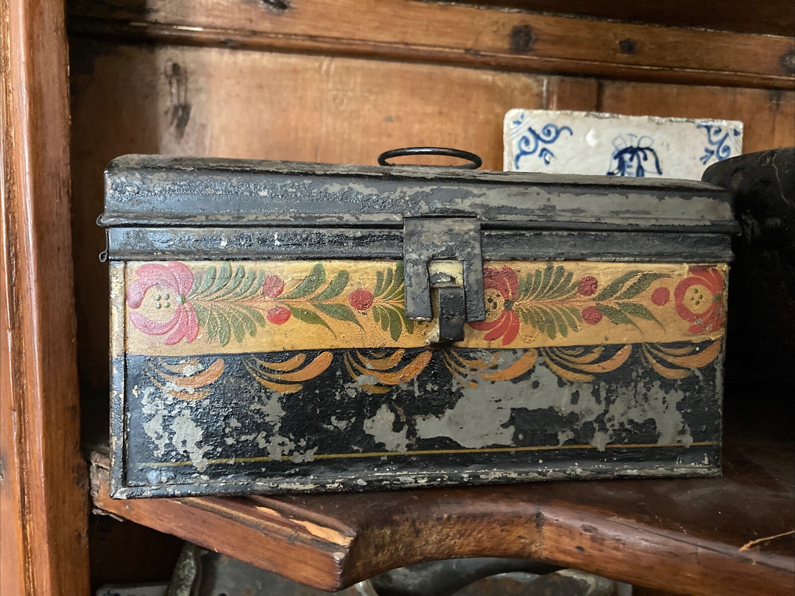 Antique 19th C Hand Painted Tin Tole Ware decorative Box Great Color Patina