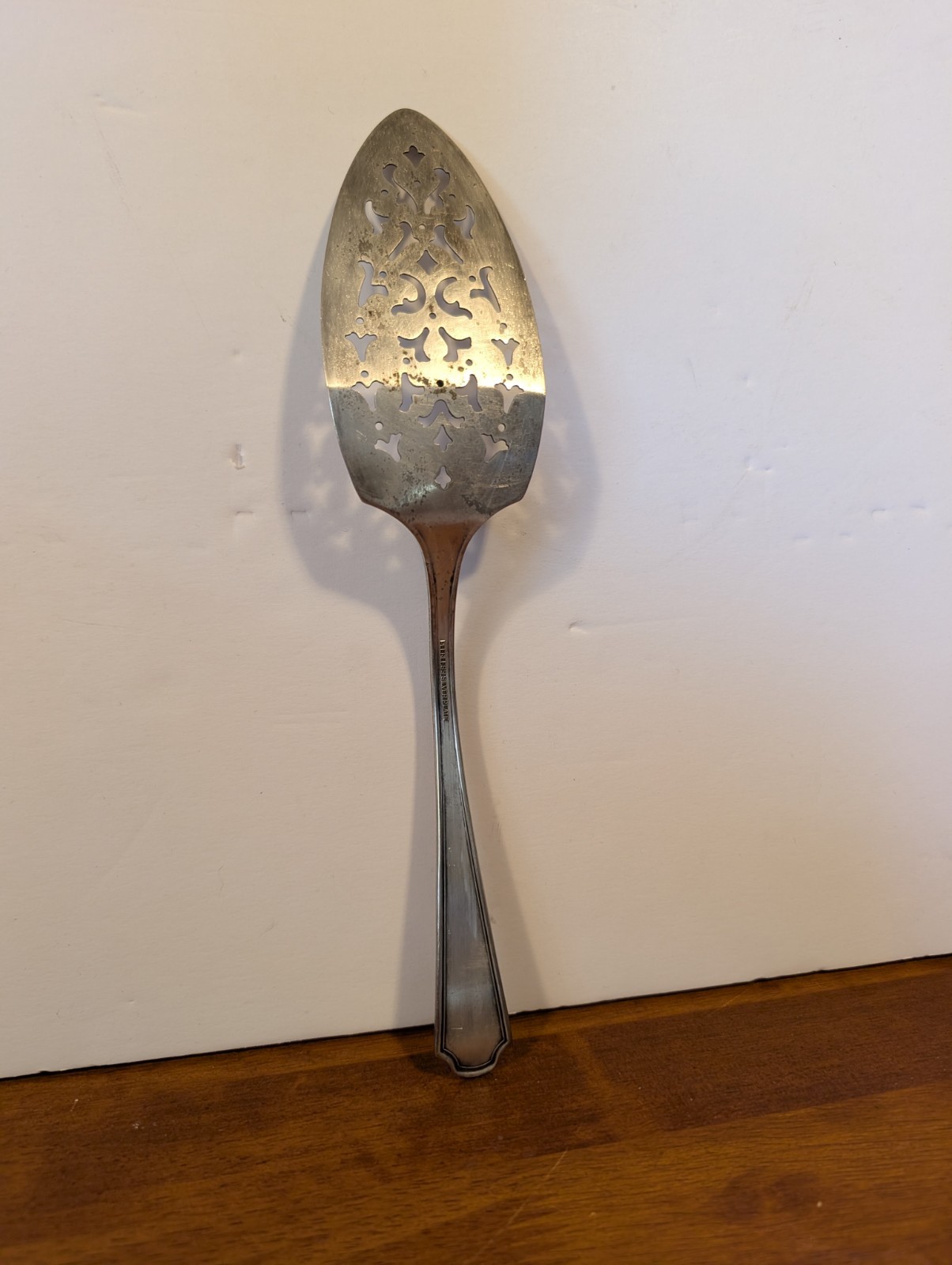 Antique Peerless BERKELEY Pattern Silver Plate Pierced Pie Cake Server 10″