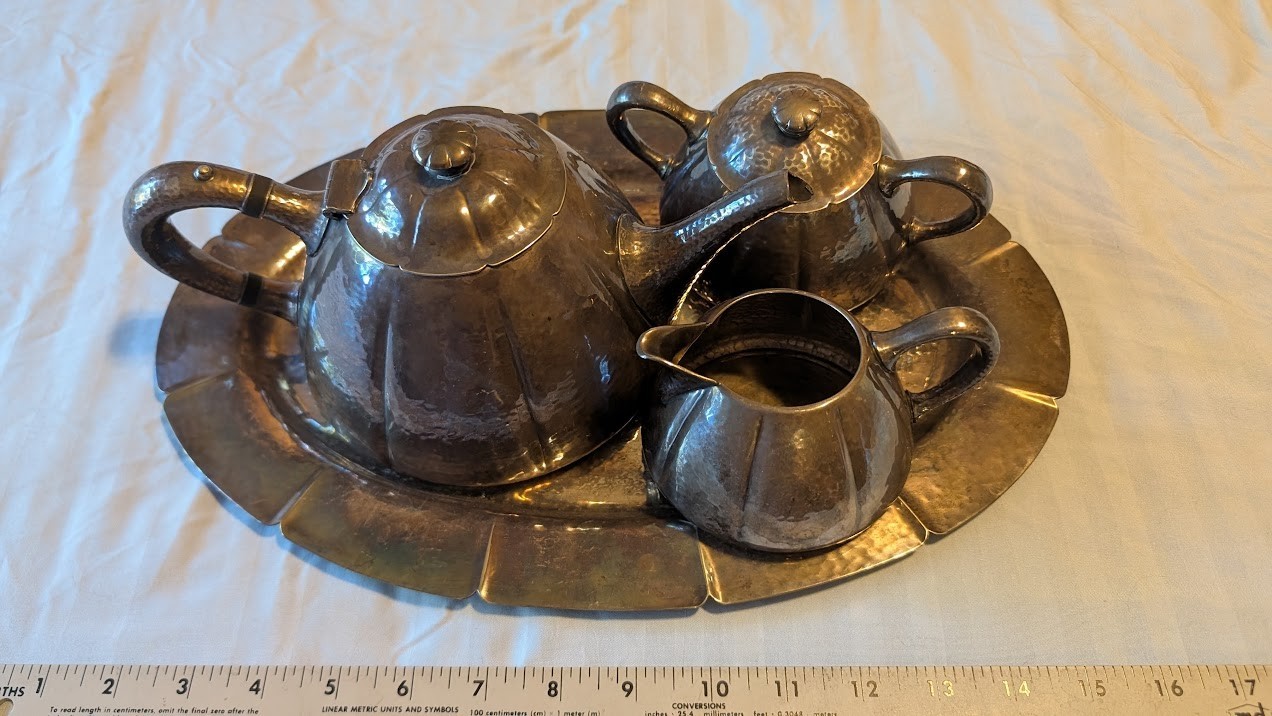 1920’s Meriden Arts and Crafts Hand Hammered Silverplate Tea Set 2402 with Tray