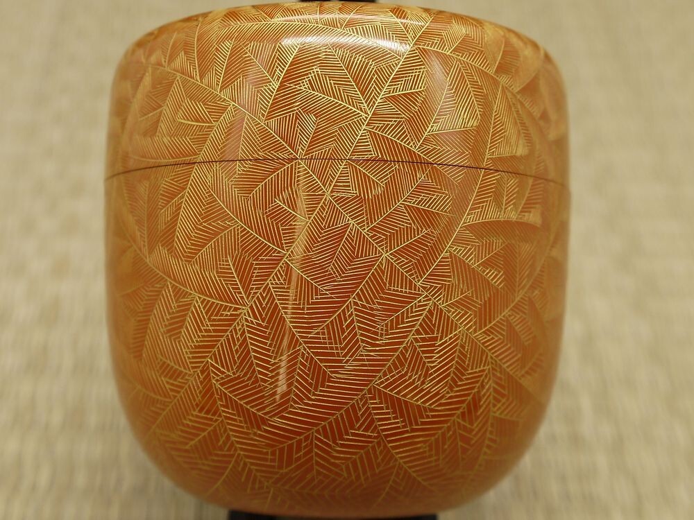 Japan WAJIMA Lacquer Wooden Natsume Adorned w/ Strength & Renewal in Chinkin D23