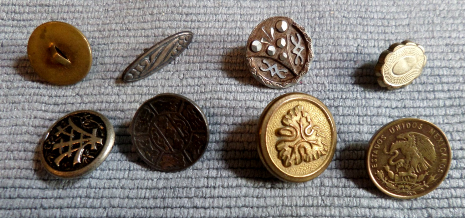 Lot of 70 Vintage Antique Metal Picture Work Uniform Buttons Various Patterns