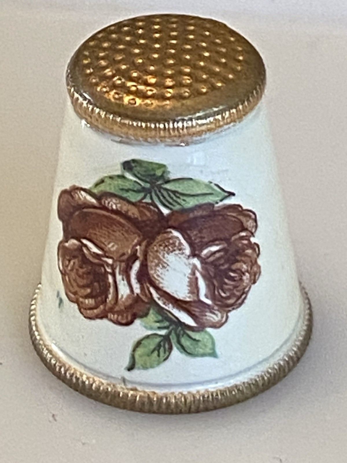 Antique Enamel Painted W Brick Red Roses Floral On Gold Colored Metal Thimble