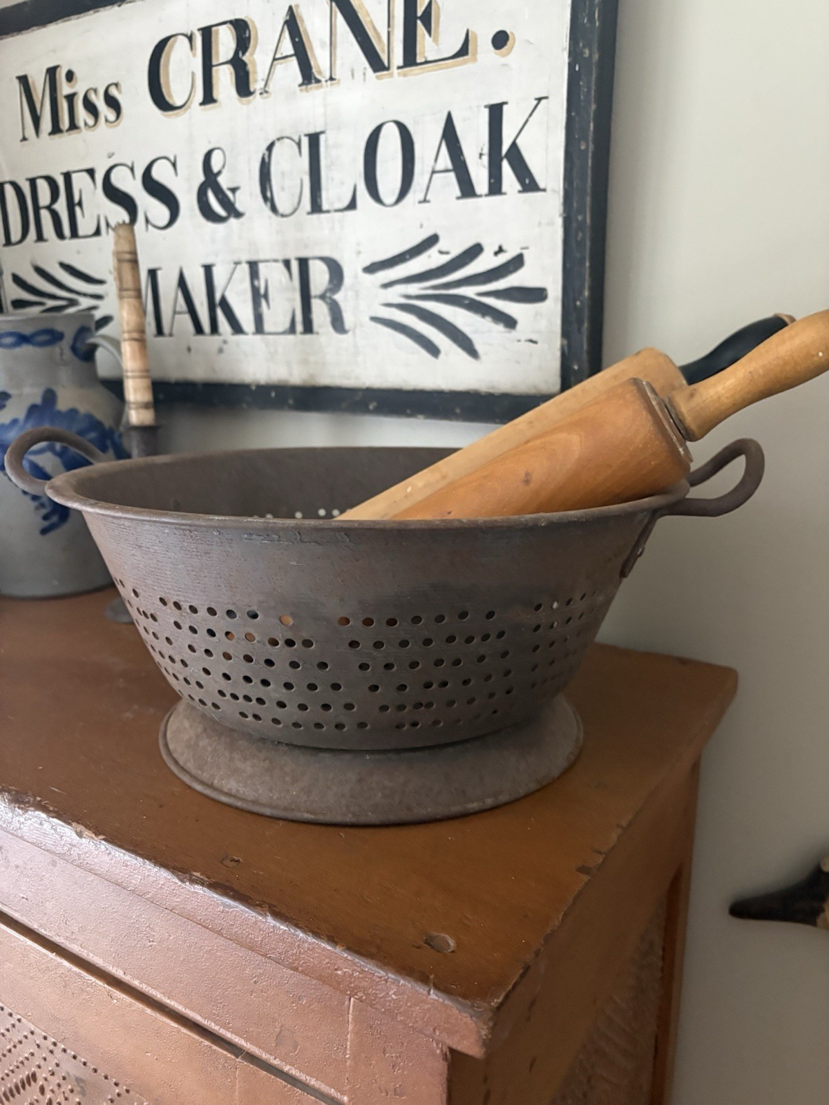 VTG Primitive 14.5″ Metal Footed Colander Strainer w/ Handles -Dark Rusty Patina