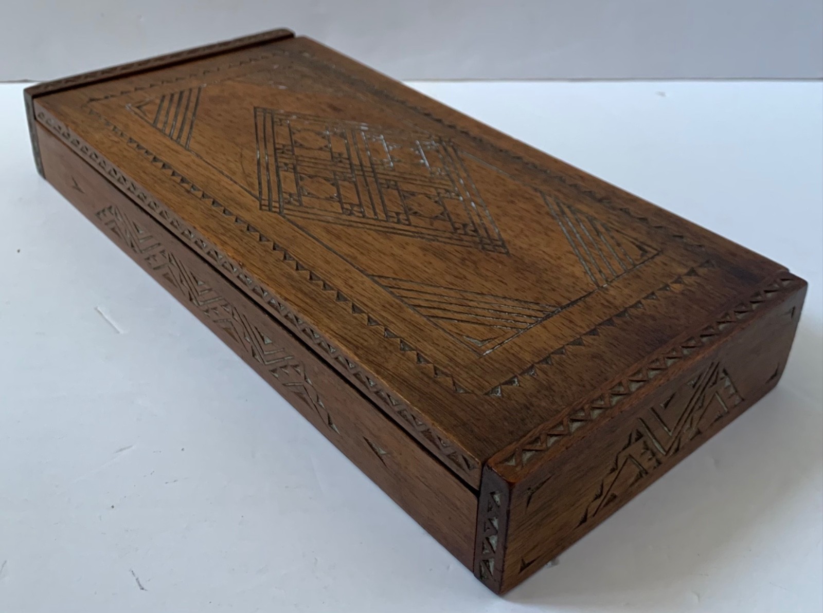 VINTAGE WOODEN BOX CARVED ART DECO JEWELLERY TRINKET ANTIQUE WOOD CHEST