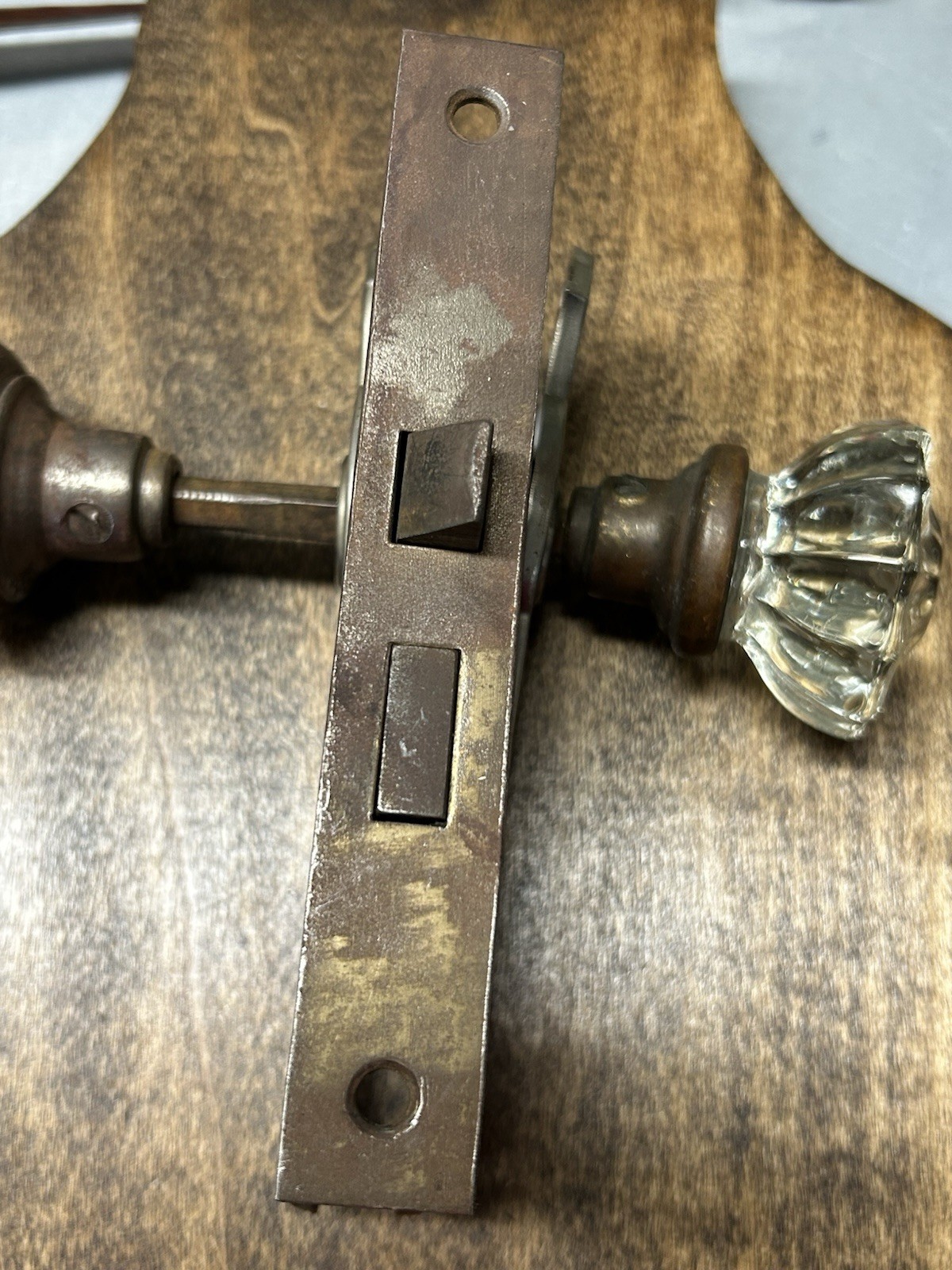 Antique Door Lockset, 2 Plates, 2 Knobs No Key