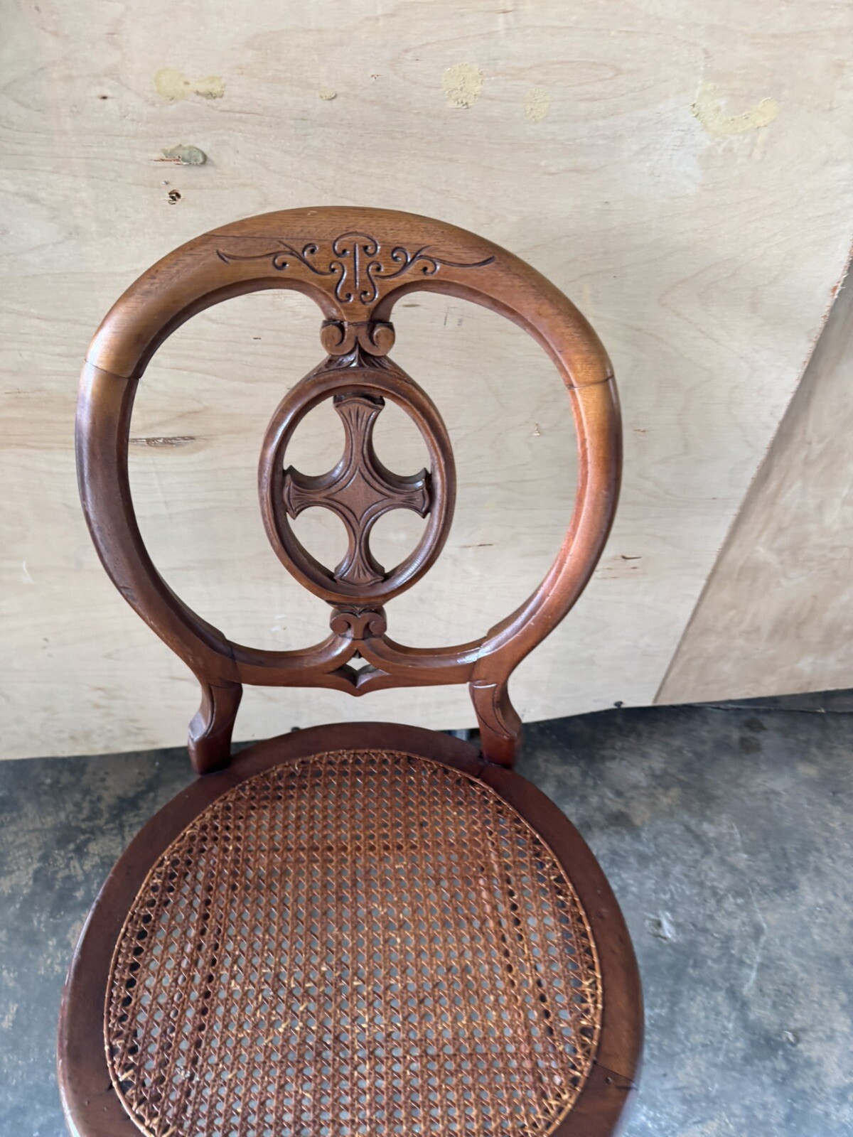Antique Victorian EASTLAKE Solid Walnut Cane Bottom Carved Dinning Parlor Chair
