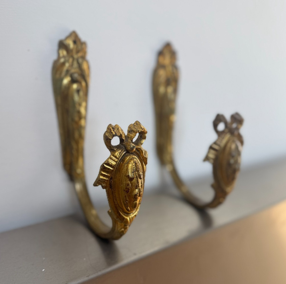 Antique Pair French Regency Gilt Metal Curtain Tie Backs Bow Motif 17cm x 12cm