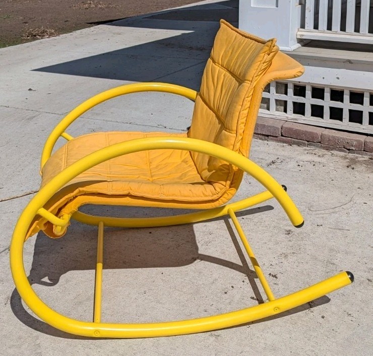 Vintage Post Modern Memphis Ellipse Rocker By Les Amisco Lemon Yellow Space Age