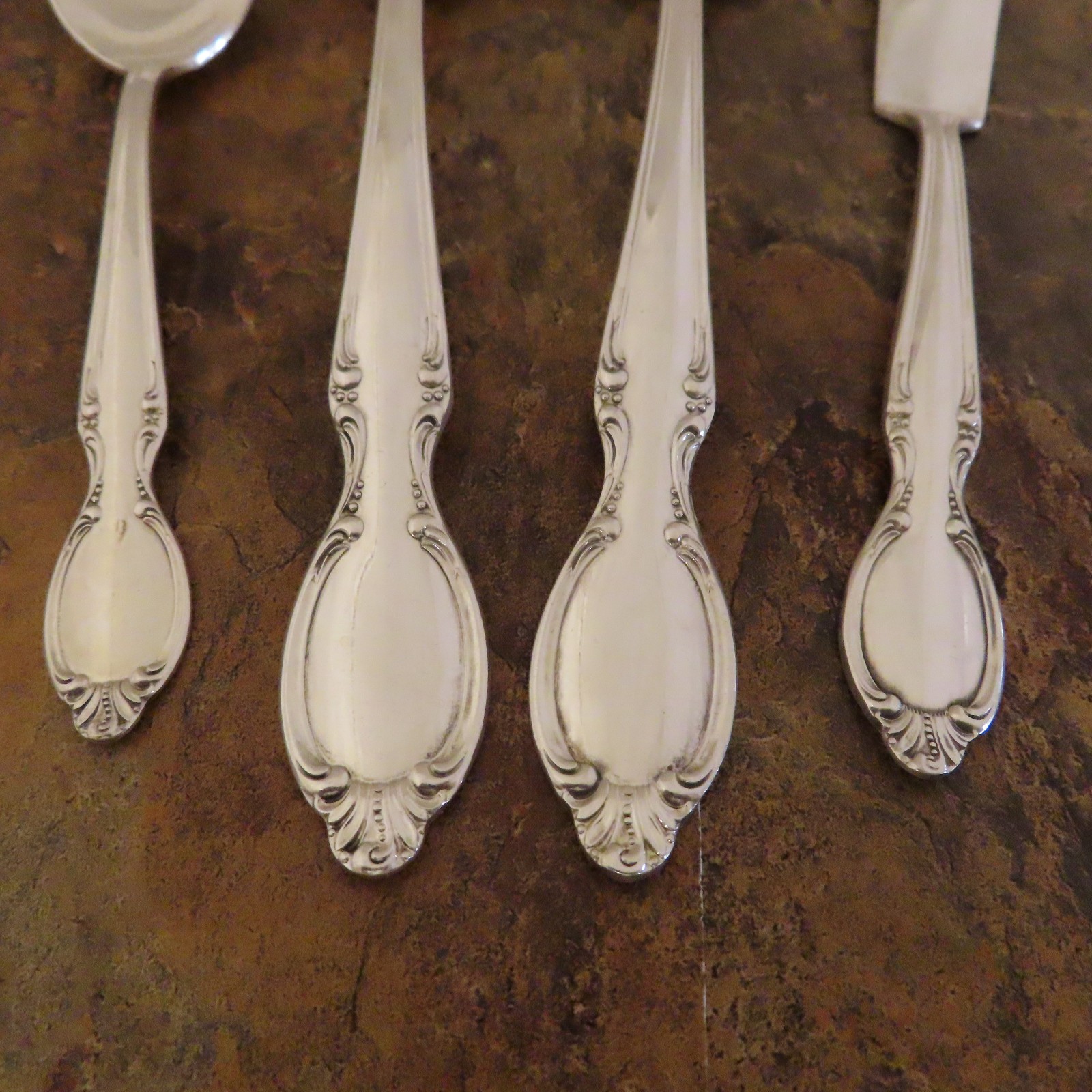 IS Precious Mirror Set 4 Serving Pieces Wm Rogers Vtg Silverplate Flatware Lot G