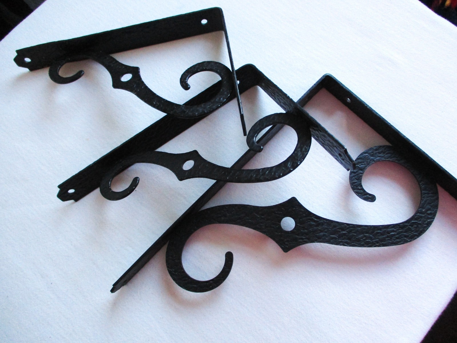 Vintage Hammered Wrought Iron Shelf Wall Brackets Black Metal Corbels Set 3 Lot
